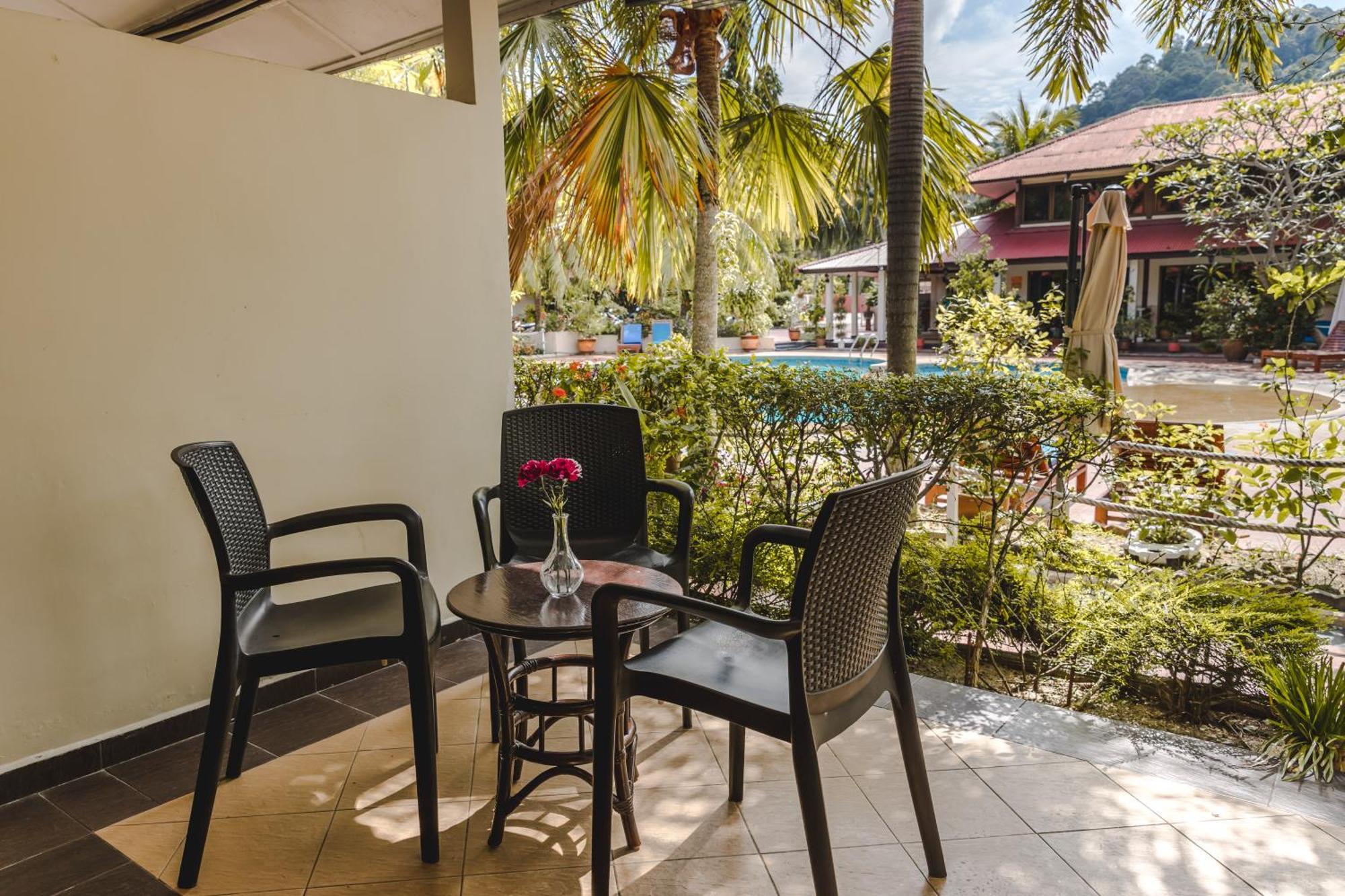 Pangkor Sandy Resort 3*